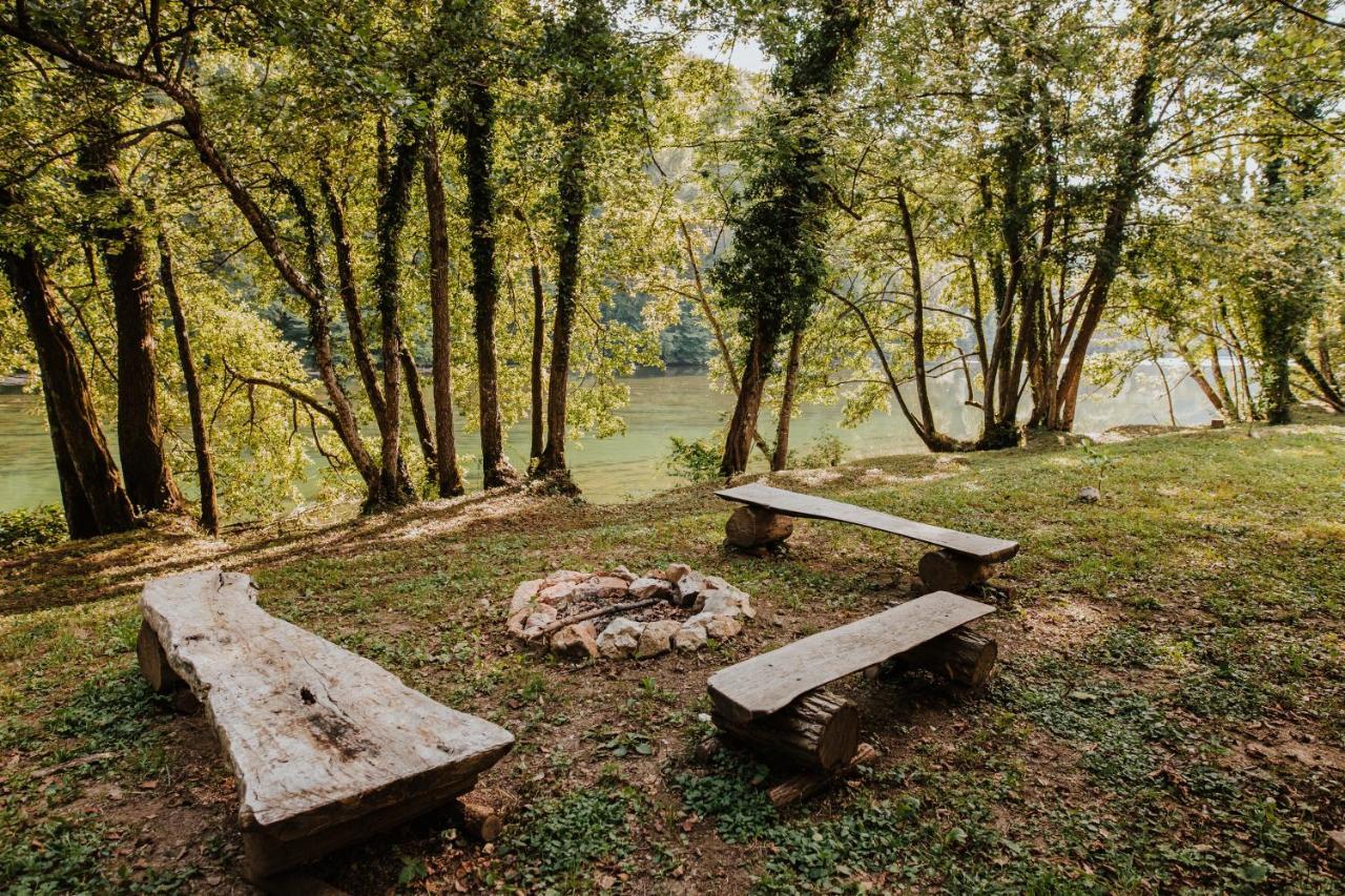Hotel Robinson Camp Kupa - Juratovicki Brig Netretic Exteriér fotografie