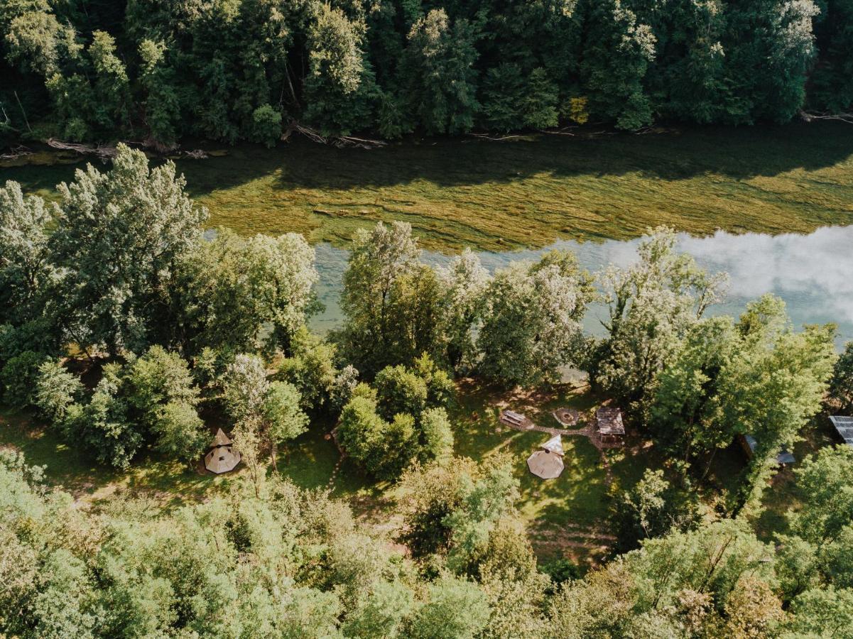 Hotel Robinson Camp Kupa - Juratovicki Brig Netretic Exteriér fotografie