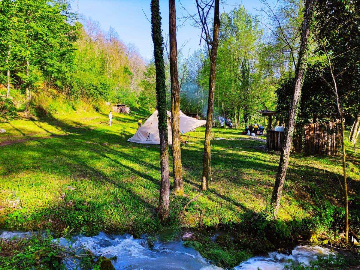 Hotel Robinson Camp Kupa - Juratovicki Brig Netretic Exteriér fotografie